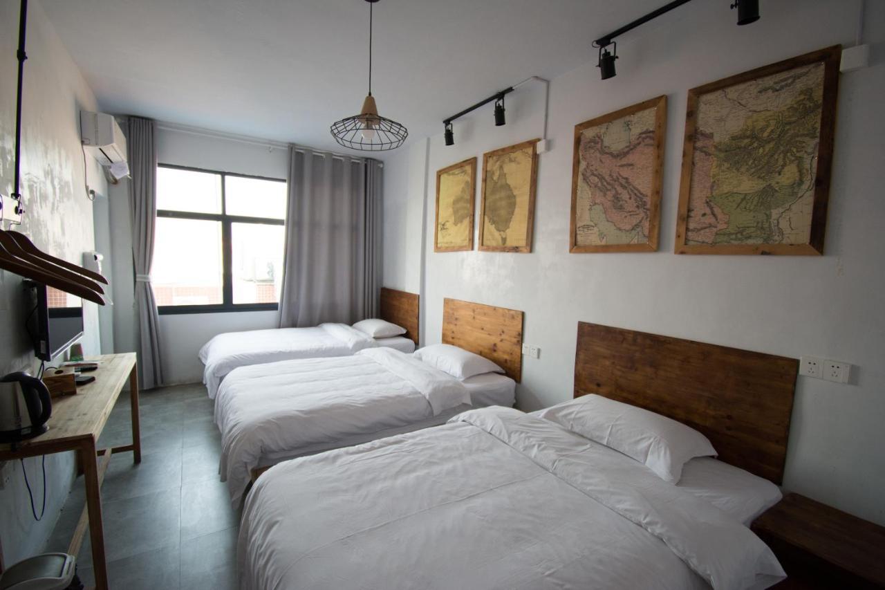 Hostel Geographer Zhangjiajie Buitenkant foto
