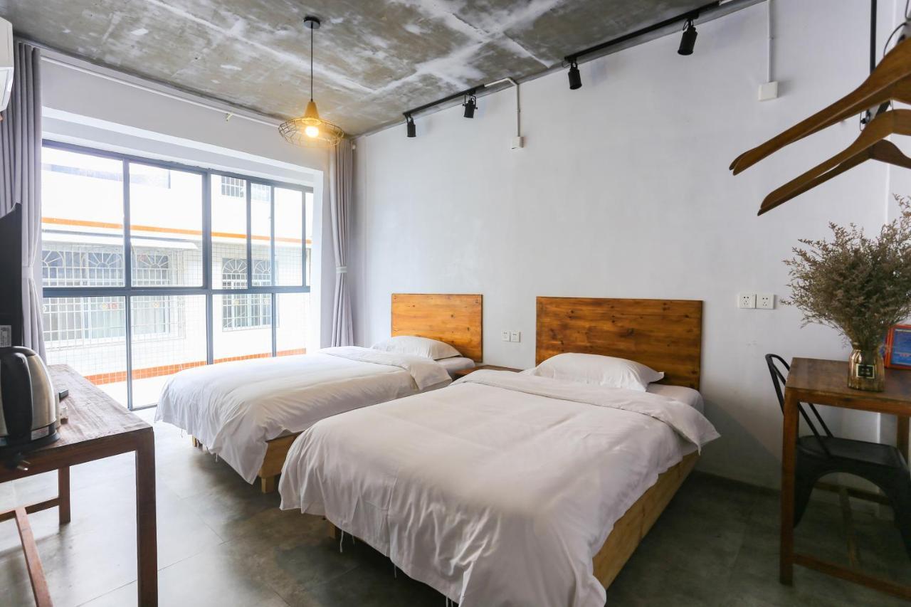 Hostel Geographer Zhangjiajie Buitenkant foto